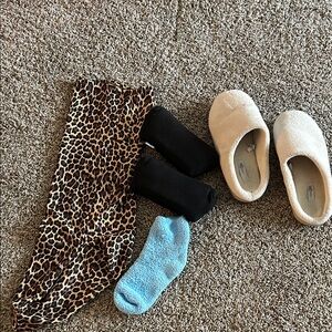 Various items for hard cast with slippers